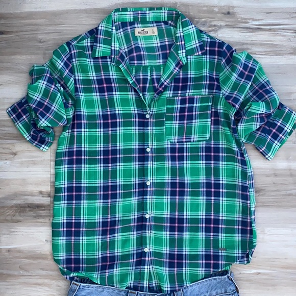 โค๏ธ Hollister green purple pink plaid button down shirt NWOT Size Small - Picture 4 of 6